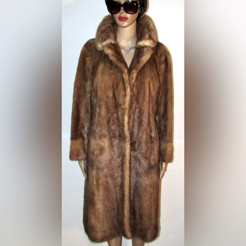 Vintage real light brown mink fur coat. Size medium /very nice.